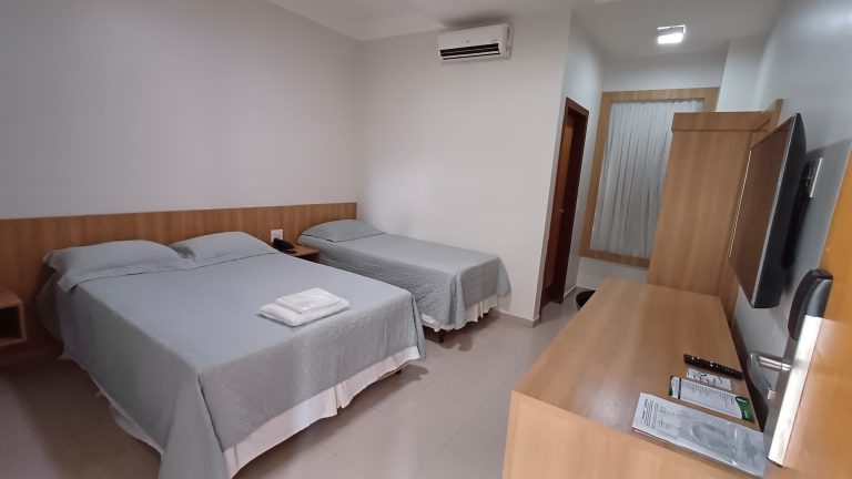 Apartamento triplo casal